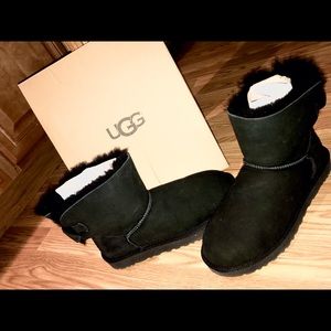 BLACK UGG BOOTS WITH BOW IN BACK. Brand new still in box original packaging.
